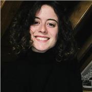 Soy Mariona, me considero una chica atenta, simpática y responsable. Desempeñar la labor de enseñar y aprender haciéndolo siempre ha sido una tarea motivadora y muy gratificante. Me gustaría poder dar clases a niños/as con un nivel B1 o bajo de inglés, ya